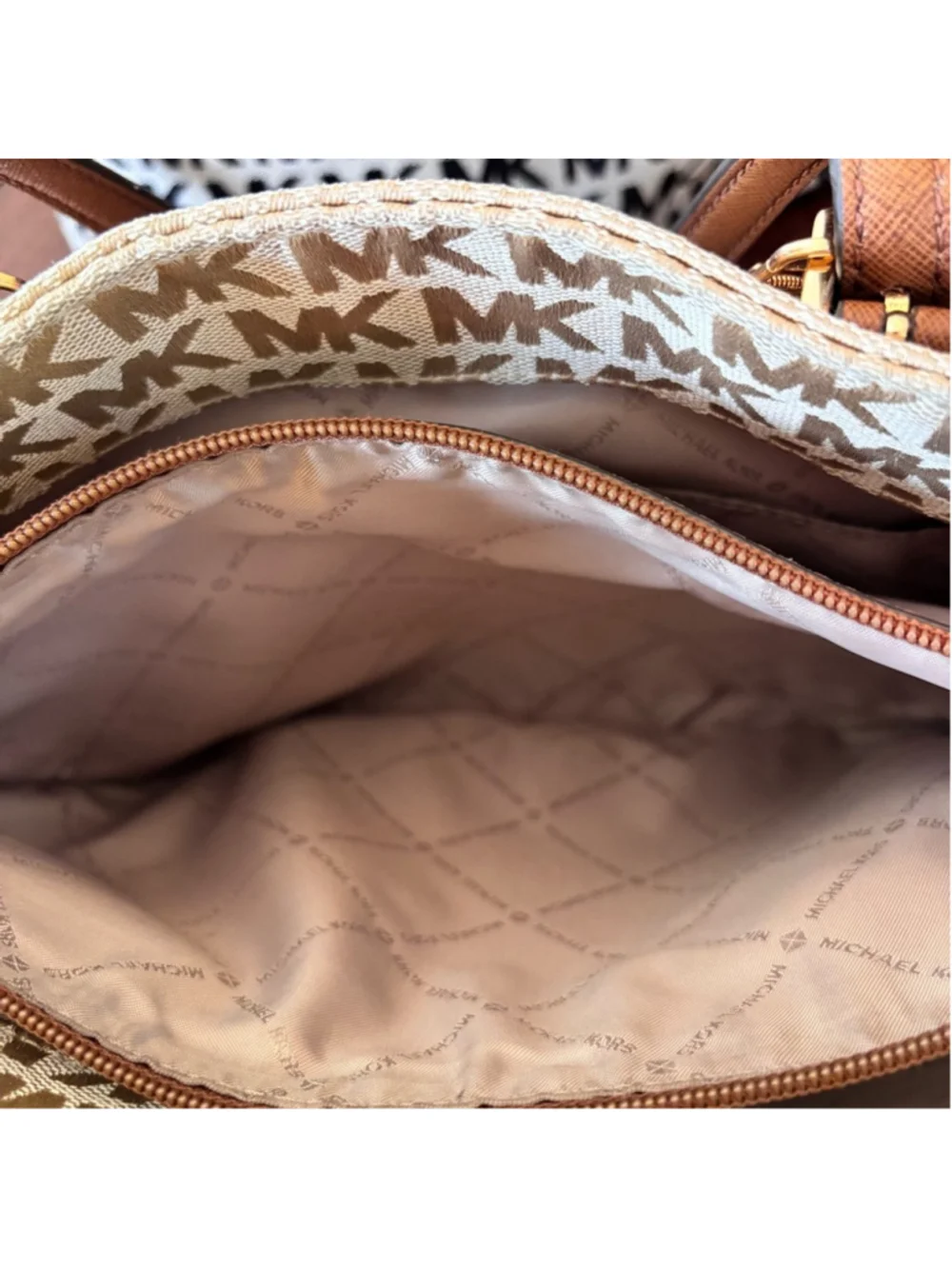 MICHAEL KORS JET SET TRAVEL SIGNATURE MEDIUM DOUBLE POCKET TOTE EUC